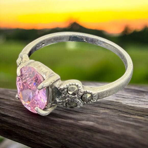 Vintage Pink Ice CZ Marcasite Ring 925 Sterling Silver US Size 6.75 - Picture 3 of 6